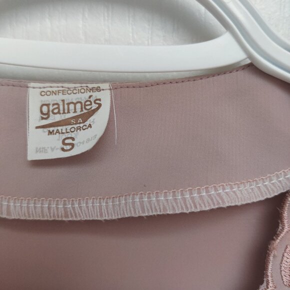 Size XL Ladies Blouse in Rose Taupe Color - Picture 4 of 4